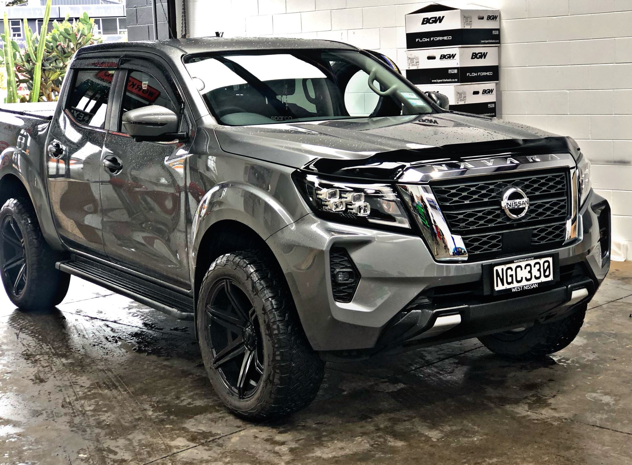 BONNET GUARD - NISSAN NAVARA NP300 2021+ installed on silver Ute corner view zoomed out