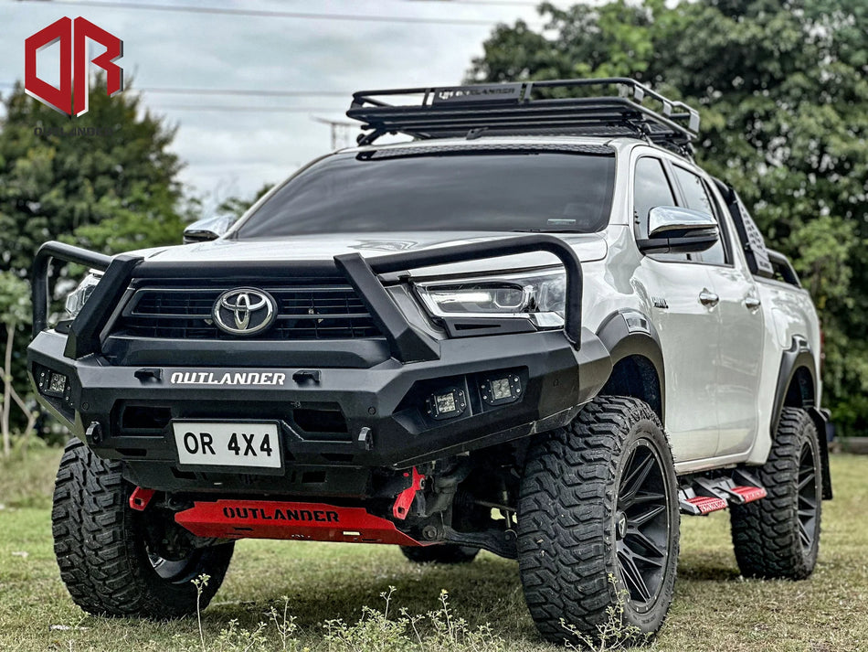 TOYOTA HILUX 2020 - 2025 OUTLANDER HOOPED BULLBAR