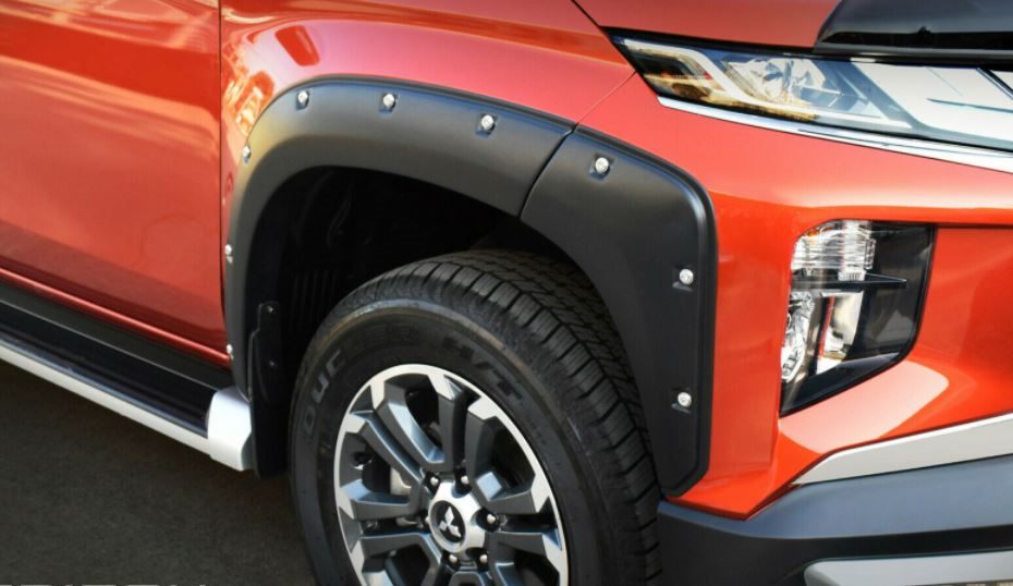 MITSUBISHI TRITON 2019 - 2022 BOLT STYLE FENDER FLARES (6 PIECE)