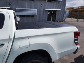 ALUMINIUM TRI FOLD HARDLID - TRITON 2015+