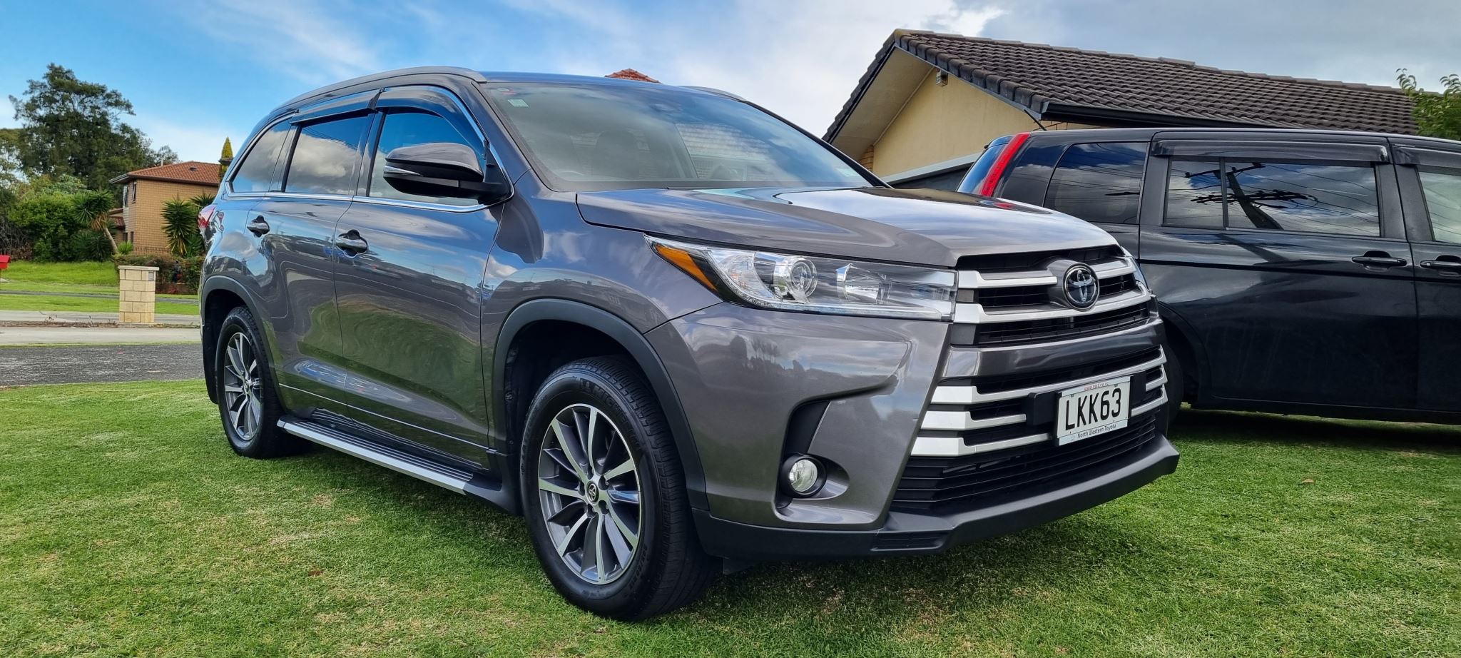 TOYOTA HIGHLANDER 2018+ SIDESTEPS/RUNNING BOARDS – Nucleus Custom Ute's ...