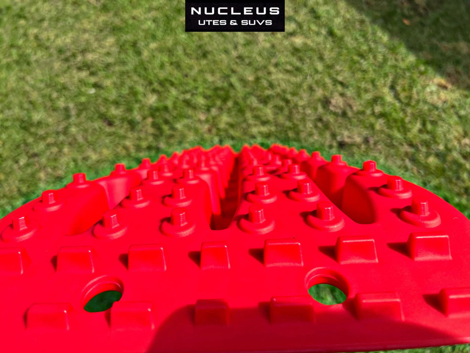 TOMAHAWK RECOVERY BOARD - RED (FREE SHIPPING $99 IN STORE)